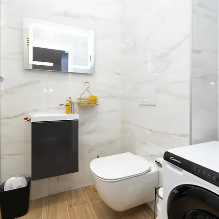 Beautiful In Seget Donji With Wifi *