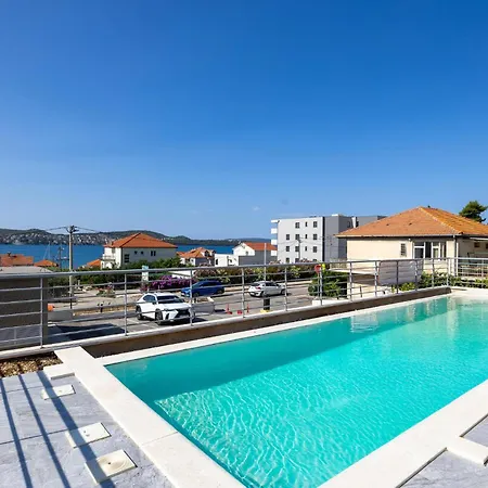 1 Bedroom Amazing In Seget Donji Apartment