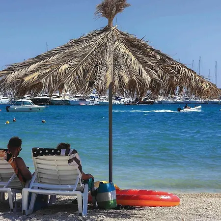 Beautiful In Seget Donji With Wifi * טרוגיר