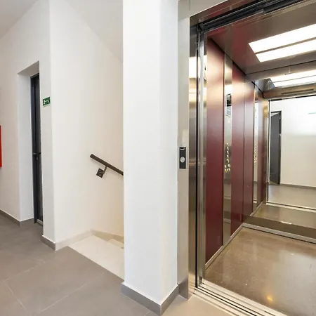 דירה Beautiful In Seget Donji With Wifi