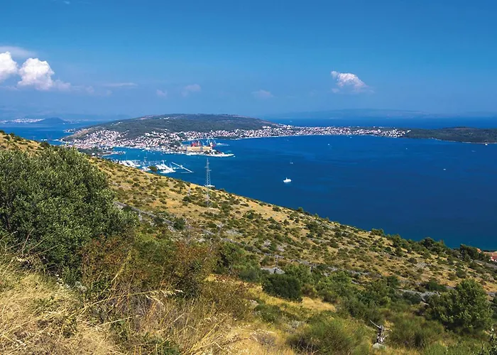 Apartment Beautiful In Seget Donji With Wifi *