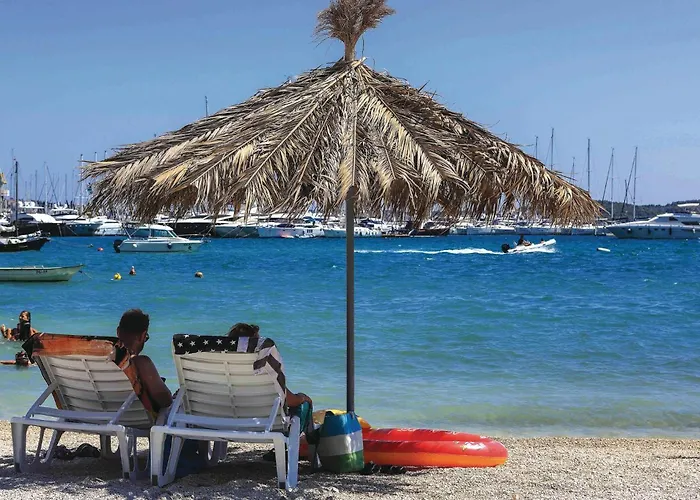 Beautiful In Seget Donji With Wifi * Trogir